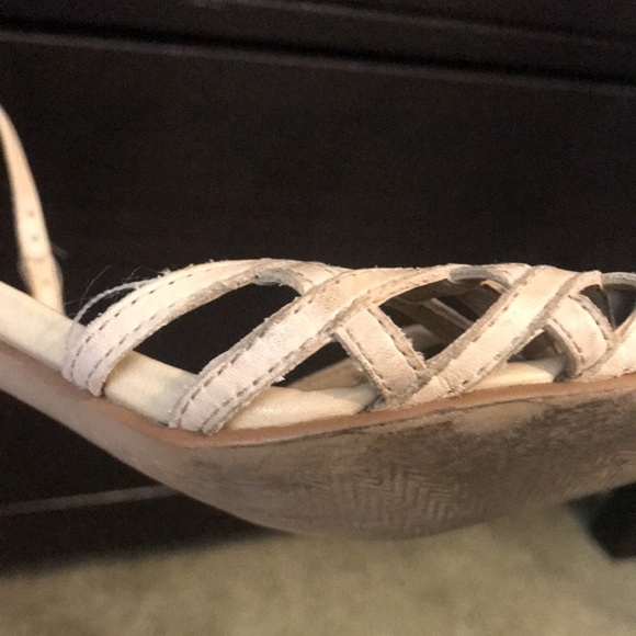 Strappy sandals - Picture 6 of 8